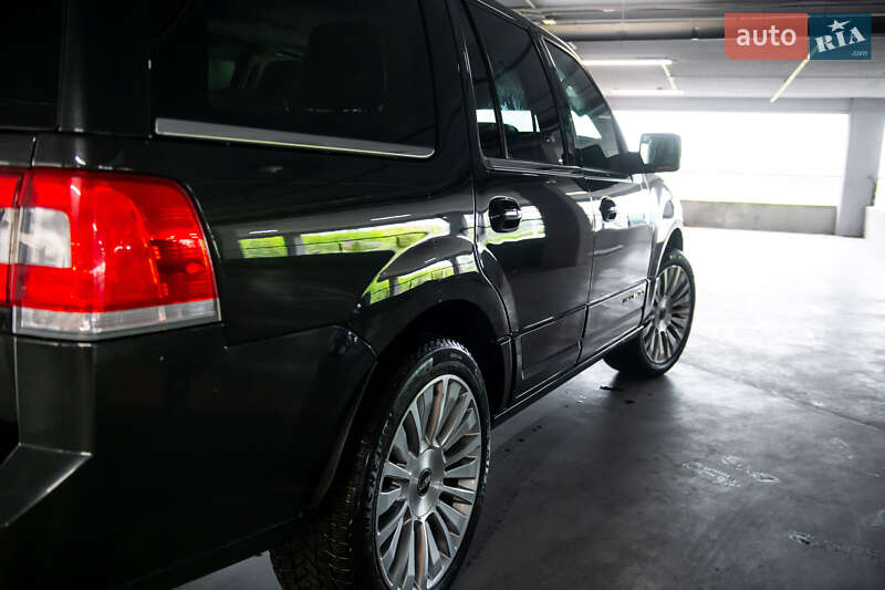 Позашляховик / Кросовер Lincoln Navigator 2015 в Львові фото 67 Позашляховик / Кросовер Lincoln Navigator 2015 в Львові