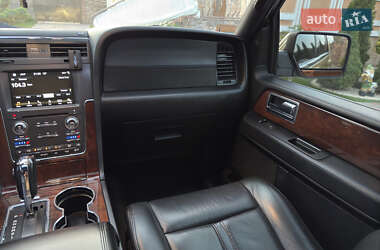 Внедорожник / Кроссовер Lincoln Navigator 2015 в 