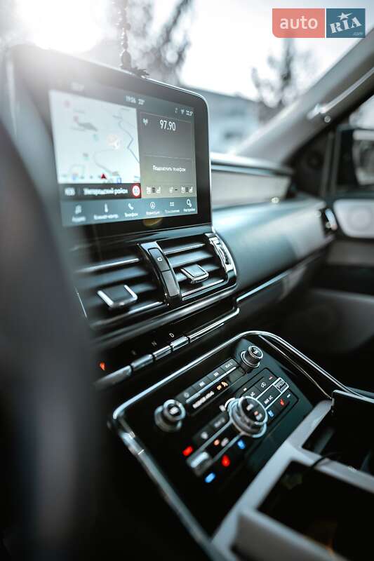 Позашляховик / Кросовер Lincoln Navigator 2021 в Ужгороді