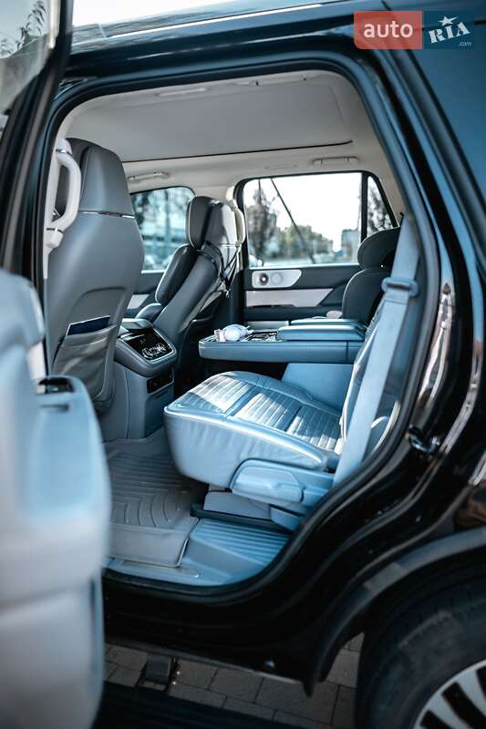 Позашляховик / Кросовер Lincoln Navigator 2021 в Ужгороді