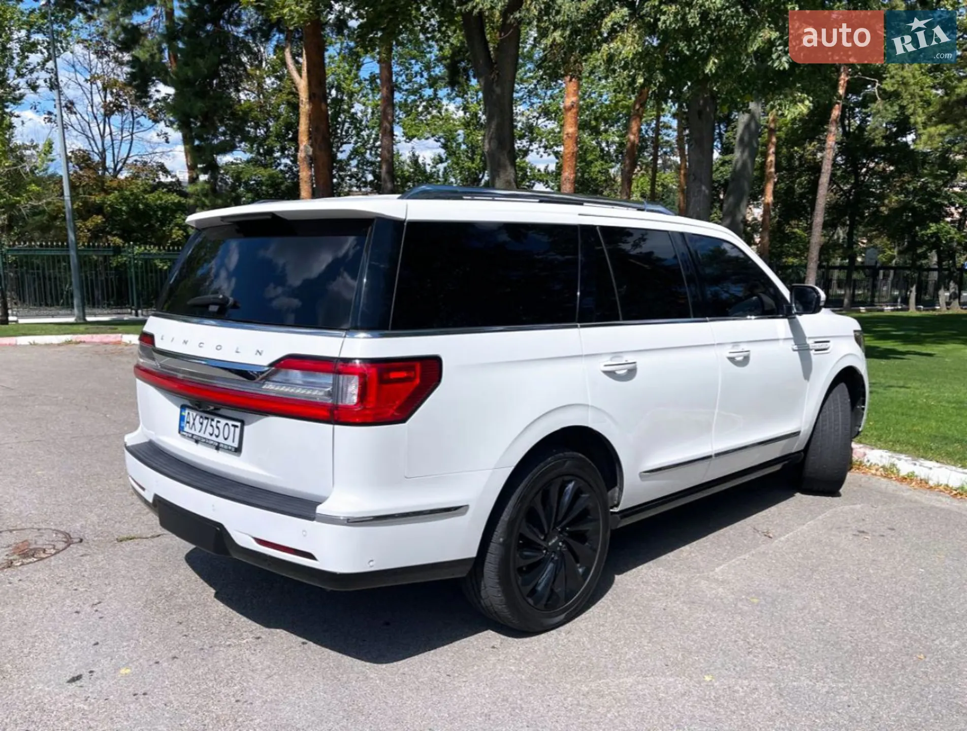 2019 Lincoln Navigator - мініатюра 4