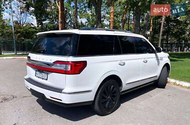 Внедорожник / Кроссовер Lincoln Navigator 2019 в 
