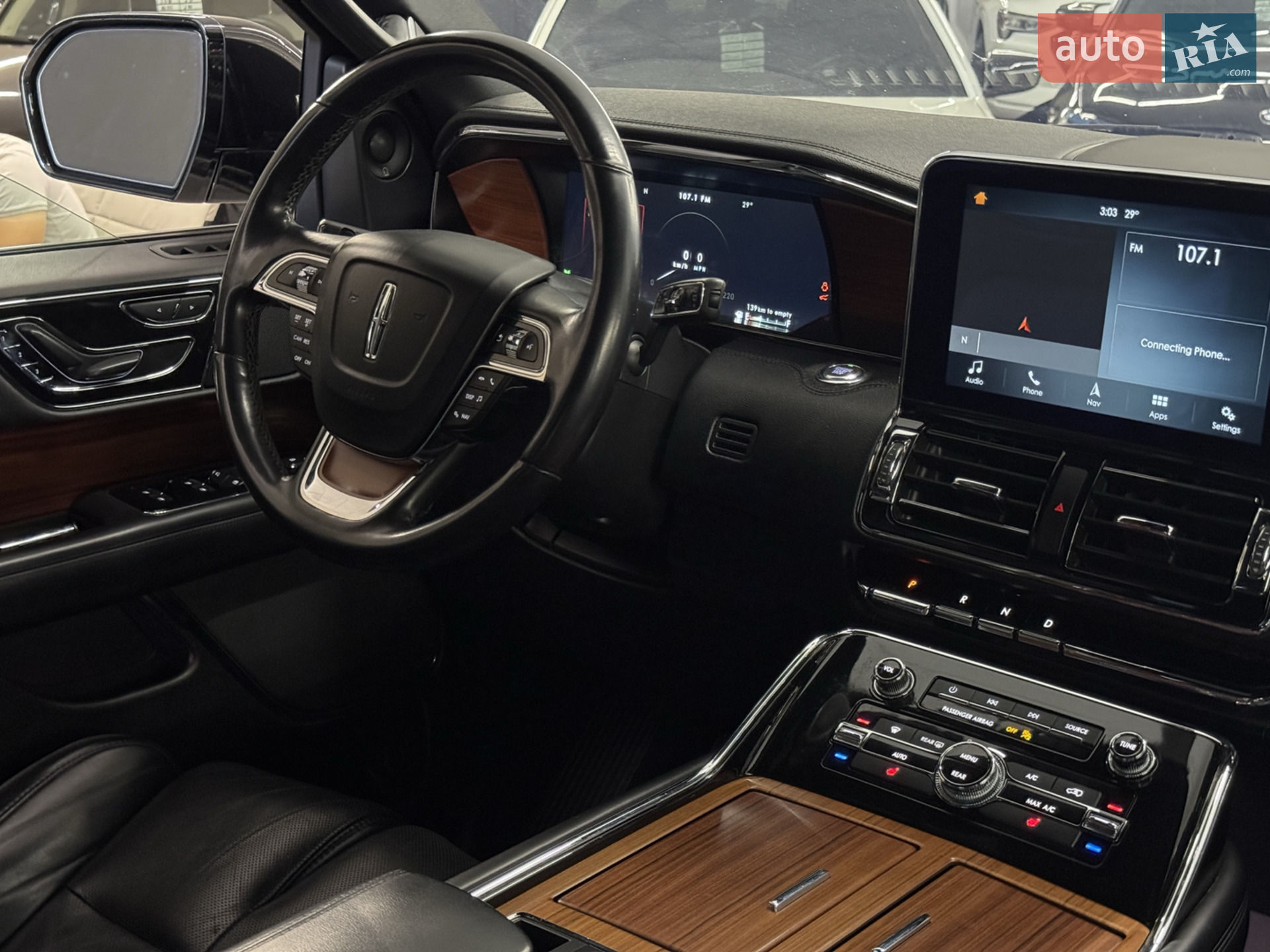 2019 Lincoln Navigator - мініатюра 24