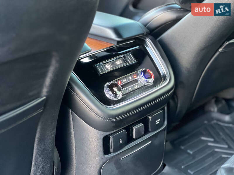 Внедорожник / Кроссовер Lincoln Navigator 2019 в Днепре фото 13 Внедорожник / Кроссовер Lincoln Navigator 2019 в Днепре