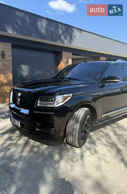 Внедорожник / Кроссовер Lincoln Navigator 2020 в 