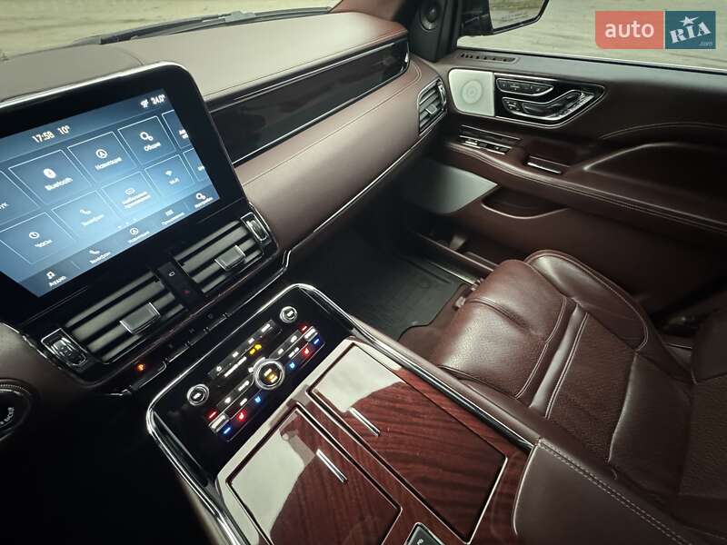 Внедорожник / Кроссовер Lincoln Navigator 2018 в Киеве фото 55 Внедорожник / Кроссовер Lincoln Navigator 2018 в Киеве
