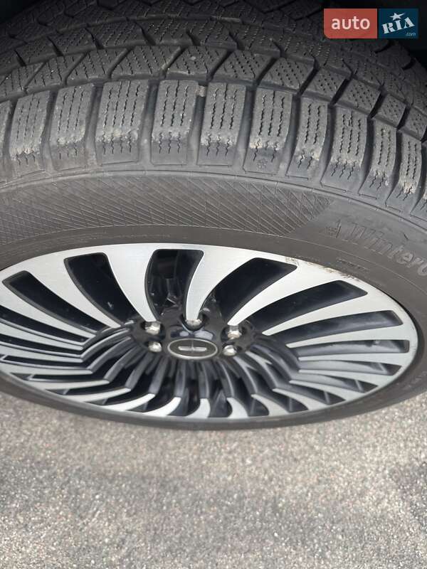 Внедорожник / Кроссовер Lincoln Navigator 2018 в Киеве фото 95 Внедорожник / Кроссовер Lincoln Navigator 2018 в Киеве