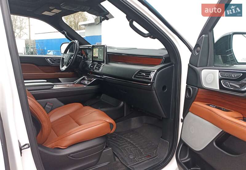 Позашляховик / Кросовер Lincoln Navigator 2018 в Києві