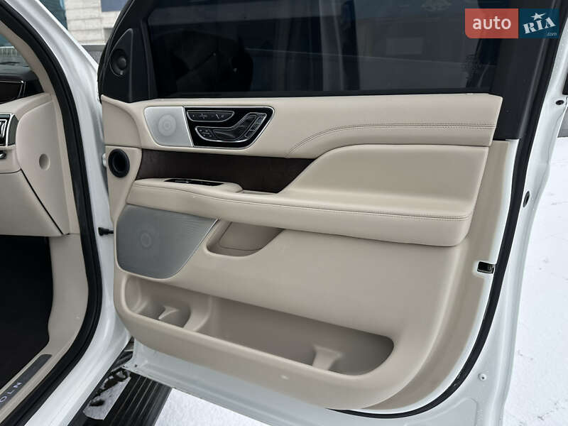 Внедорожник / Кроссовер Lincoln Navigator 2020 в Харькове