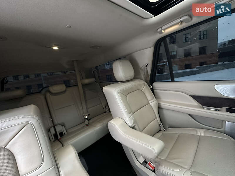 Внедорожник / Кроссовер Lincoln Navigator 2020 в Харькове