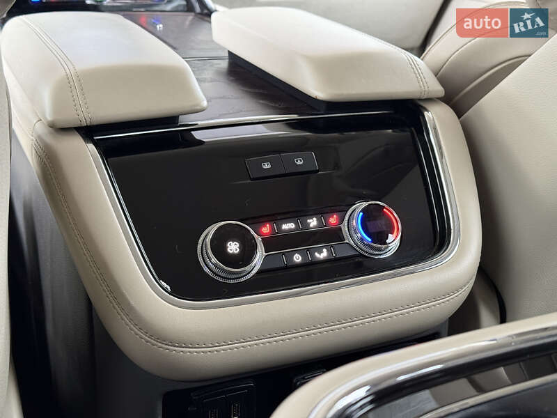 Внедорожник / Кроссовер Lincoln Navigator 2018 в Киеве фото 28 Внедорожник / Кроссовер Lincoln Navigator 2018 в Киеве