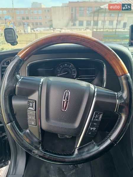 Внедорожник / Кроссовер Lincoln Navigator 2014 в Каменец-Подольском