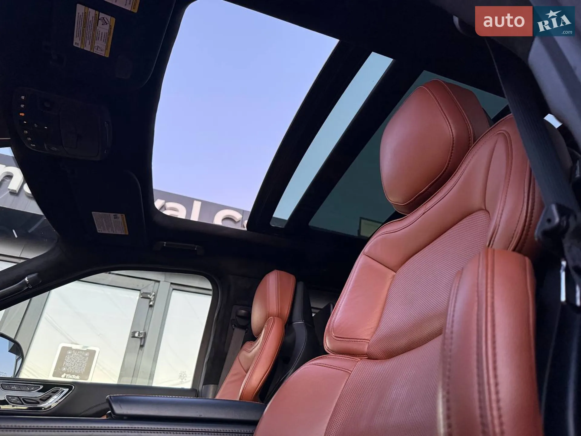 2018 Lincoln Navigator - мініатюра 38