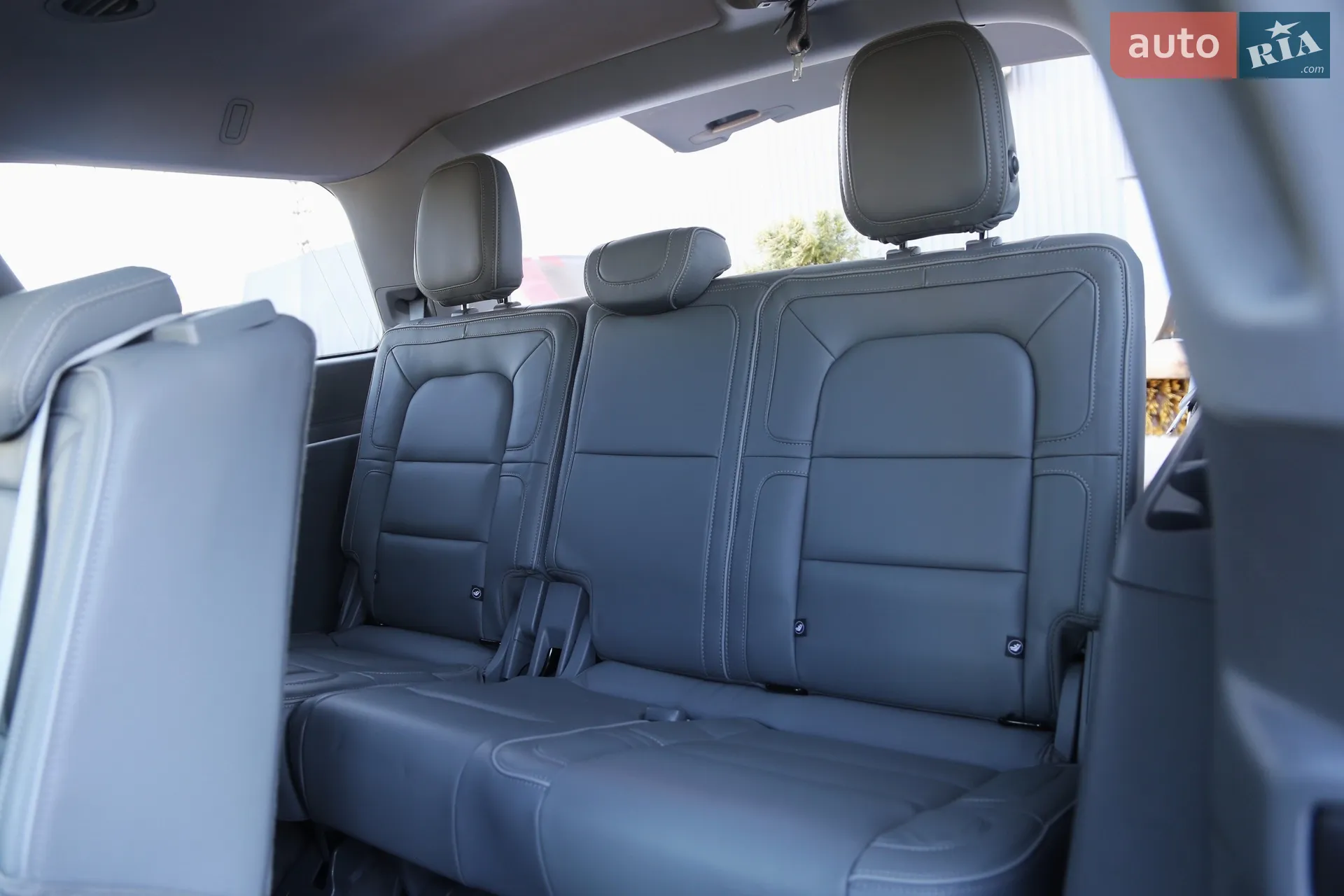 2019 Lincoln Navigator - мініатюра 11