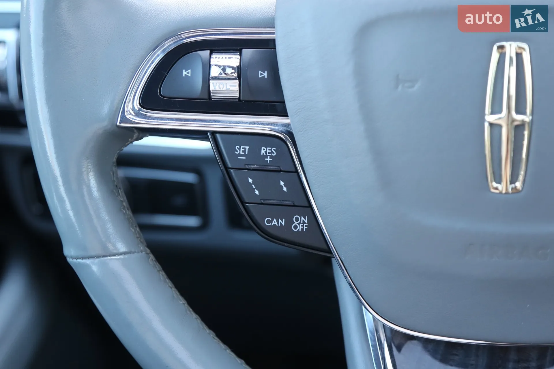 2019 Lincoln Navigator - мініатюра 26