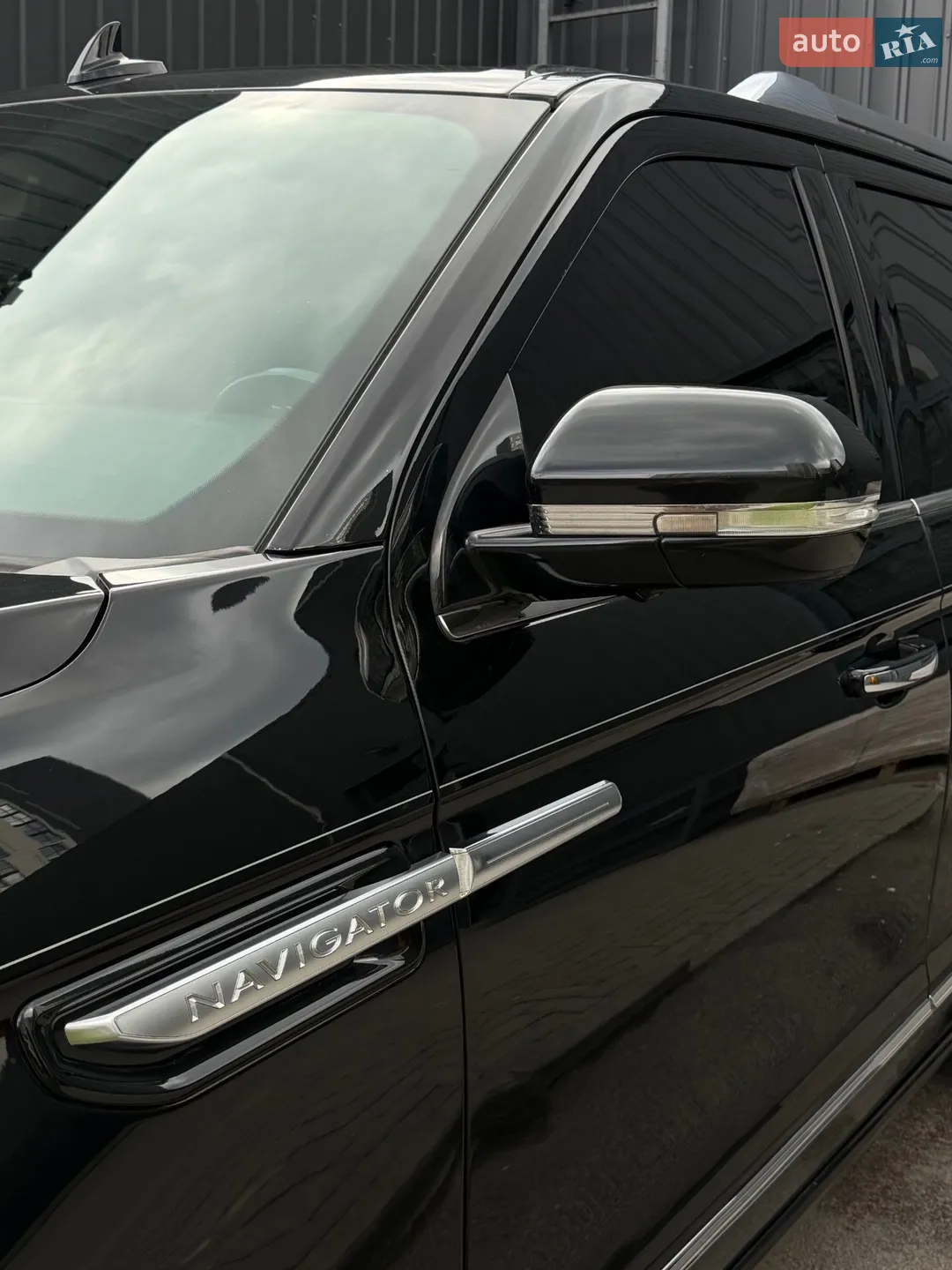 2018 Lincoln Navigator - мініатюра 38