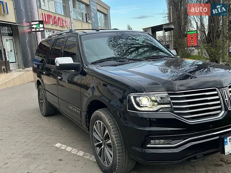 Lincoln Navigator