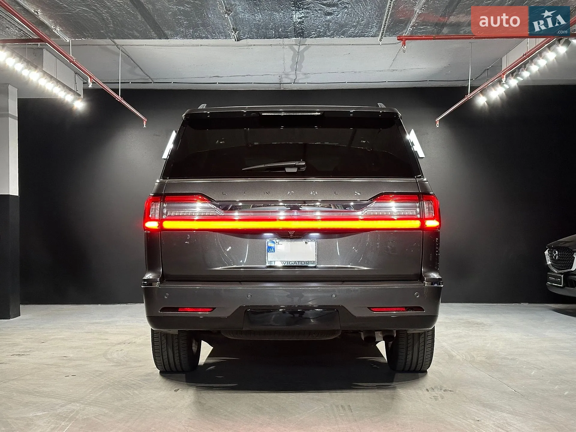 2018 Lincoln Navigator - мініатюра 8