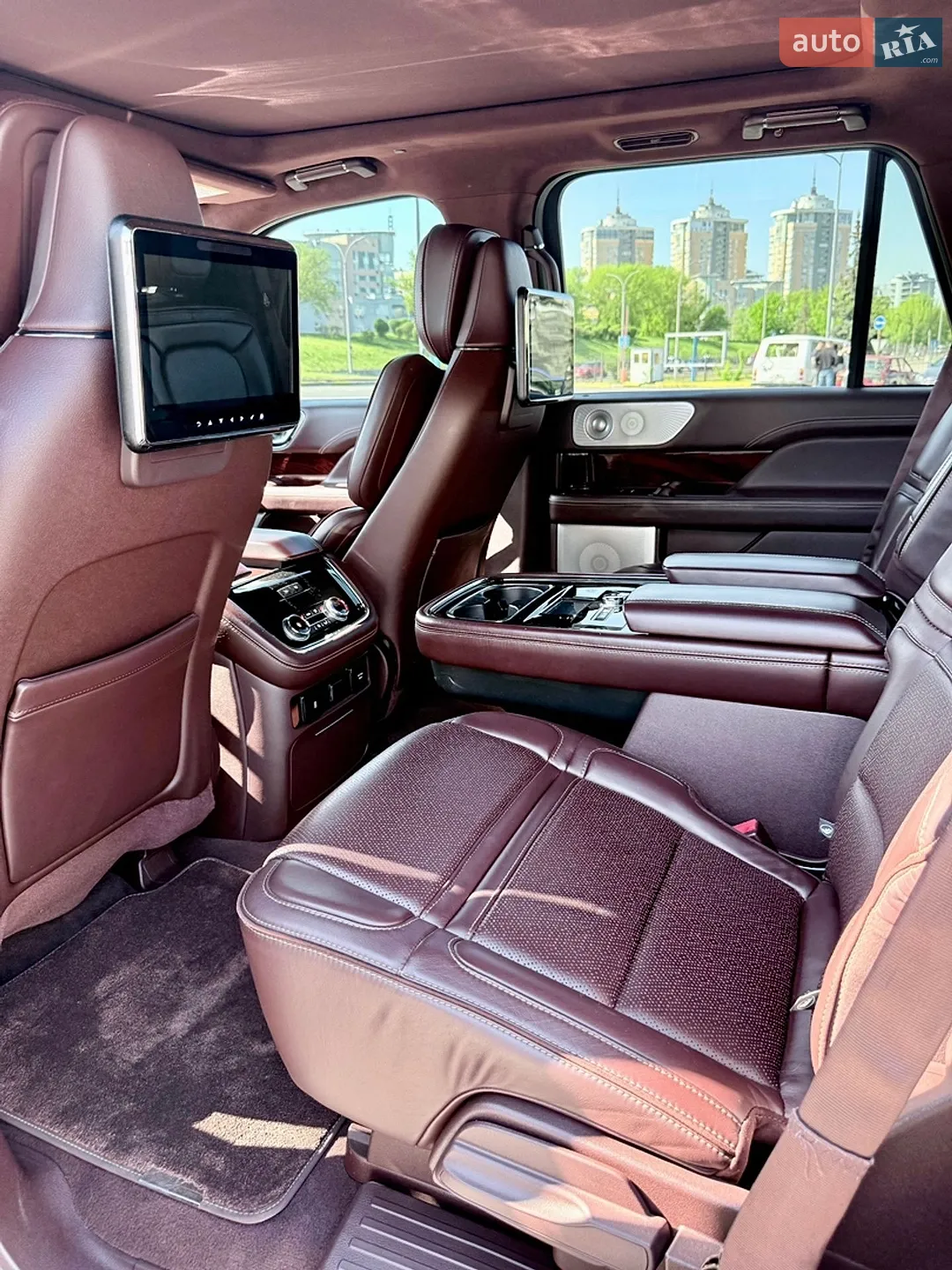 2018 Lincoln Navigator - мініатюра 20