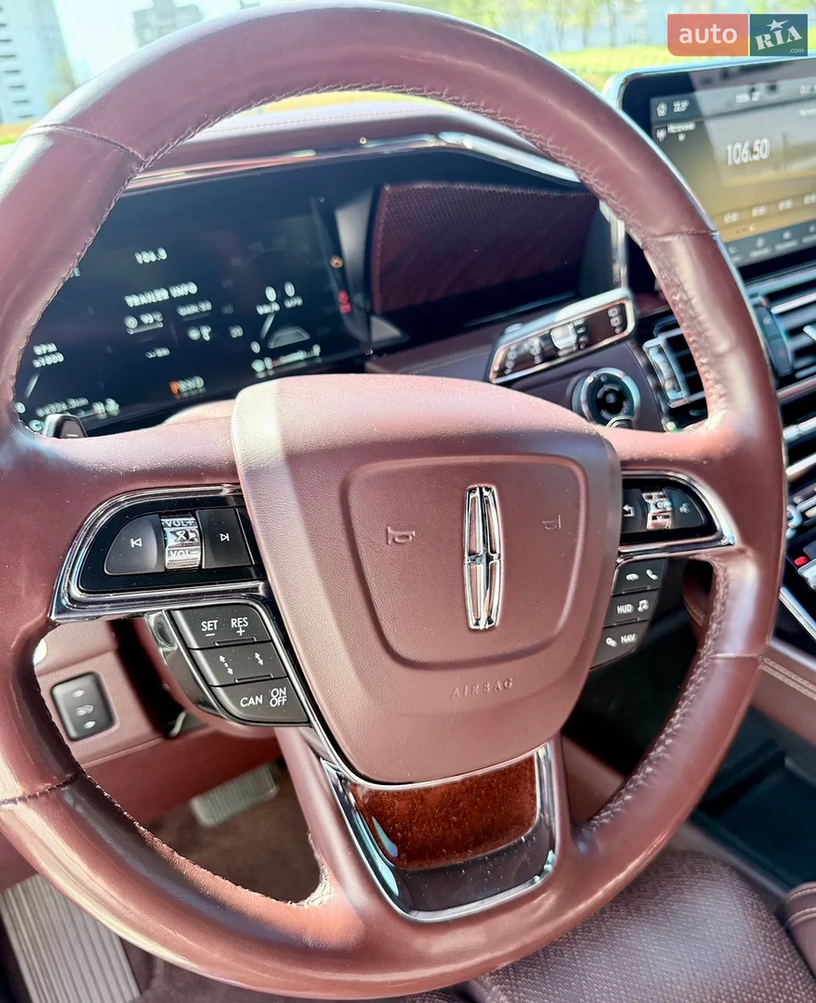 2018 Lincoln Navigator - мініатюра 23