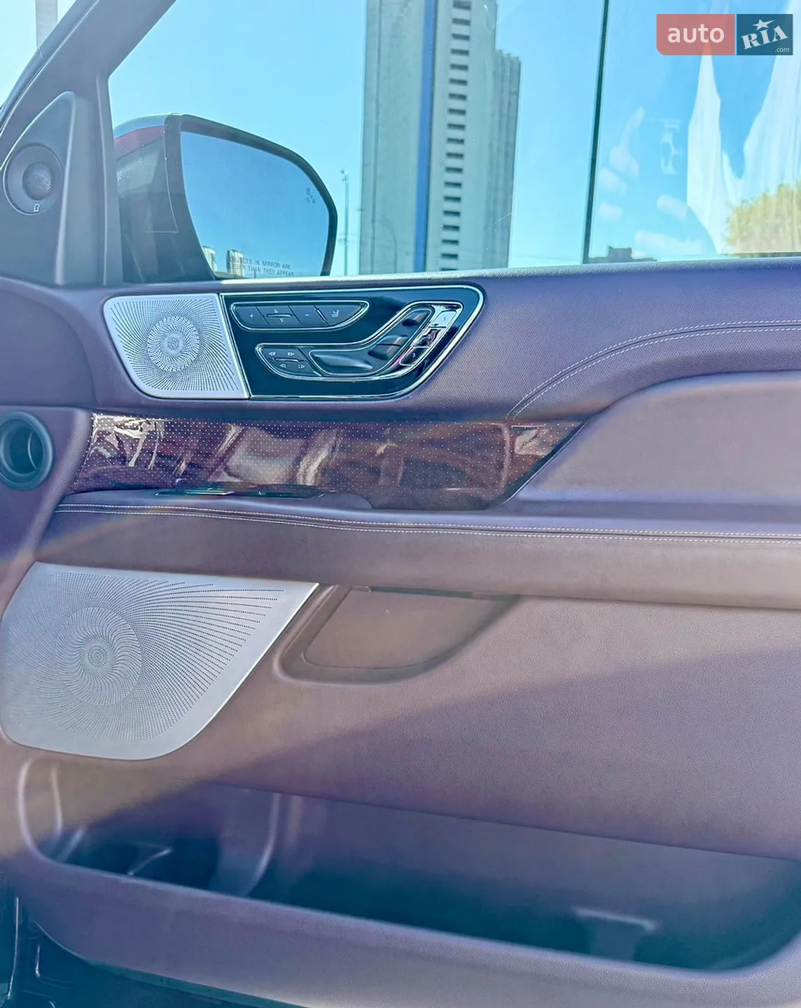 2018 Lincoln Navigator - мініатюра 27