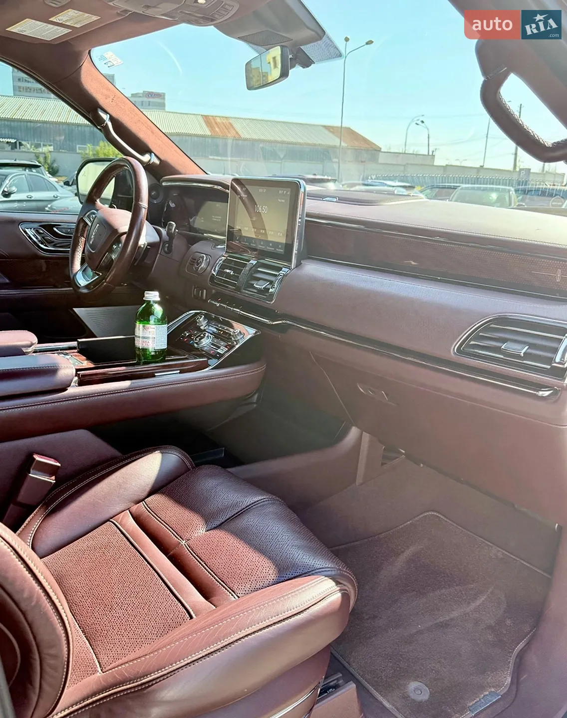 2018 Lincoln Navigator - мініатюра 28