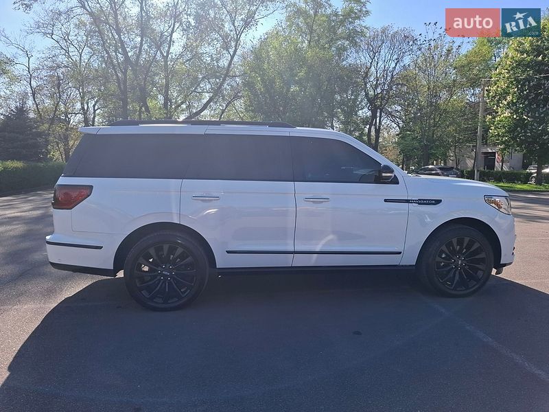 Внедорожник / Кроссовер Lincoln Navigator 2021 в Каменском