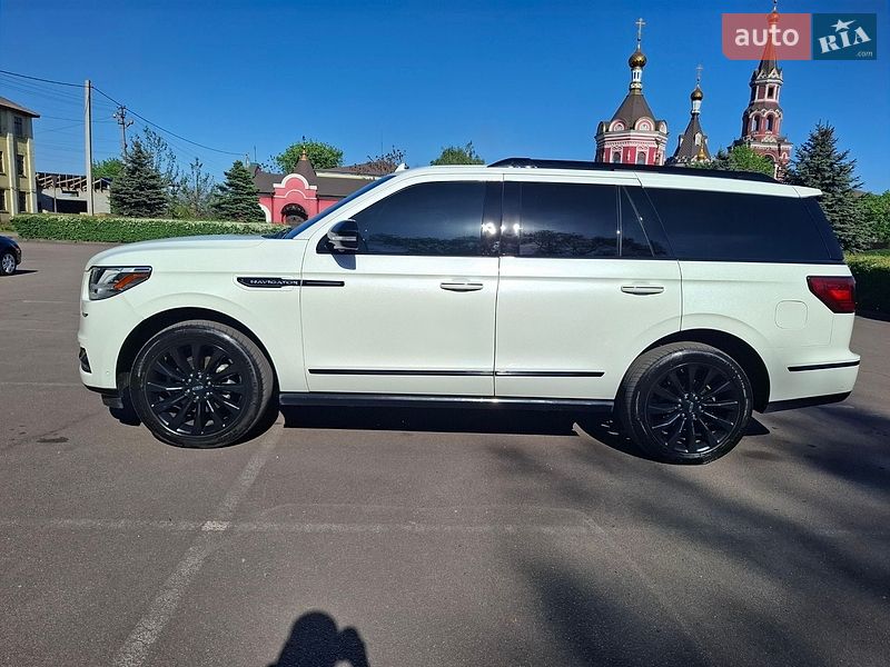 Внедорожник / Кроссовер Lincoln Navigator 2021 в Каменском