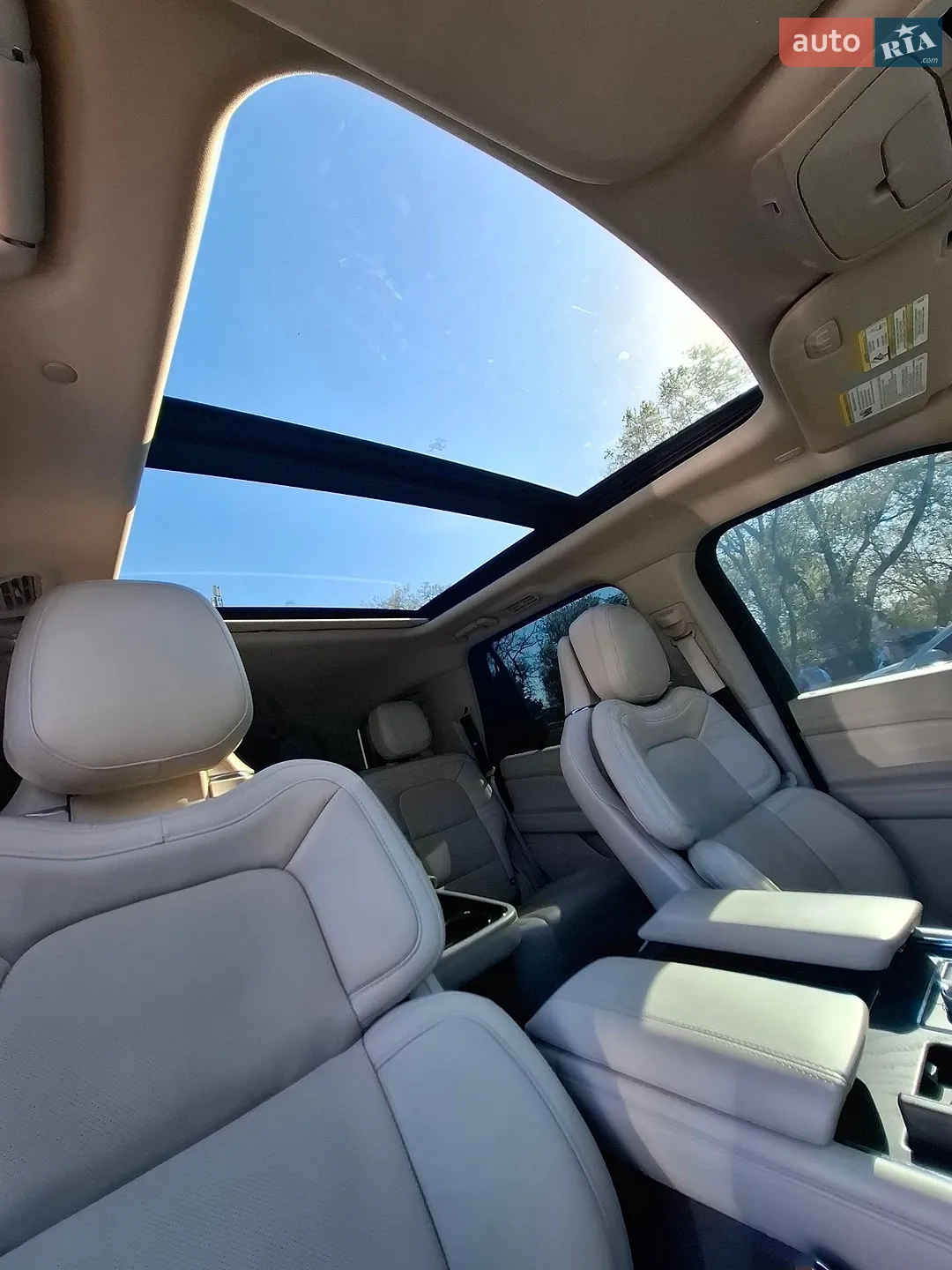 2021 Lincoln Navigator - мініатюра 25