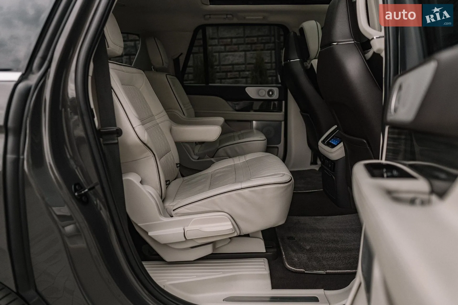 2022 Lincoln Navigator - мініатюра 68