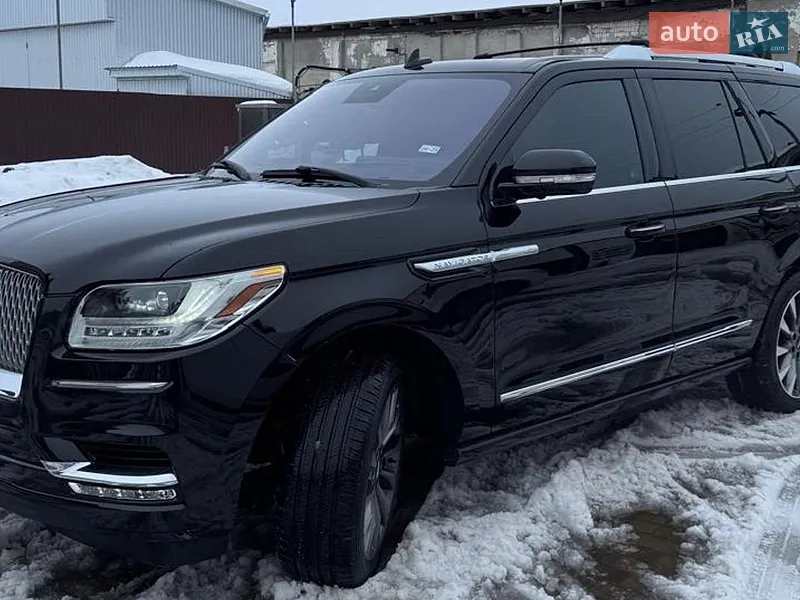 Lincoln Navigator