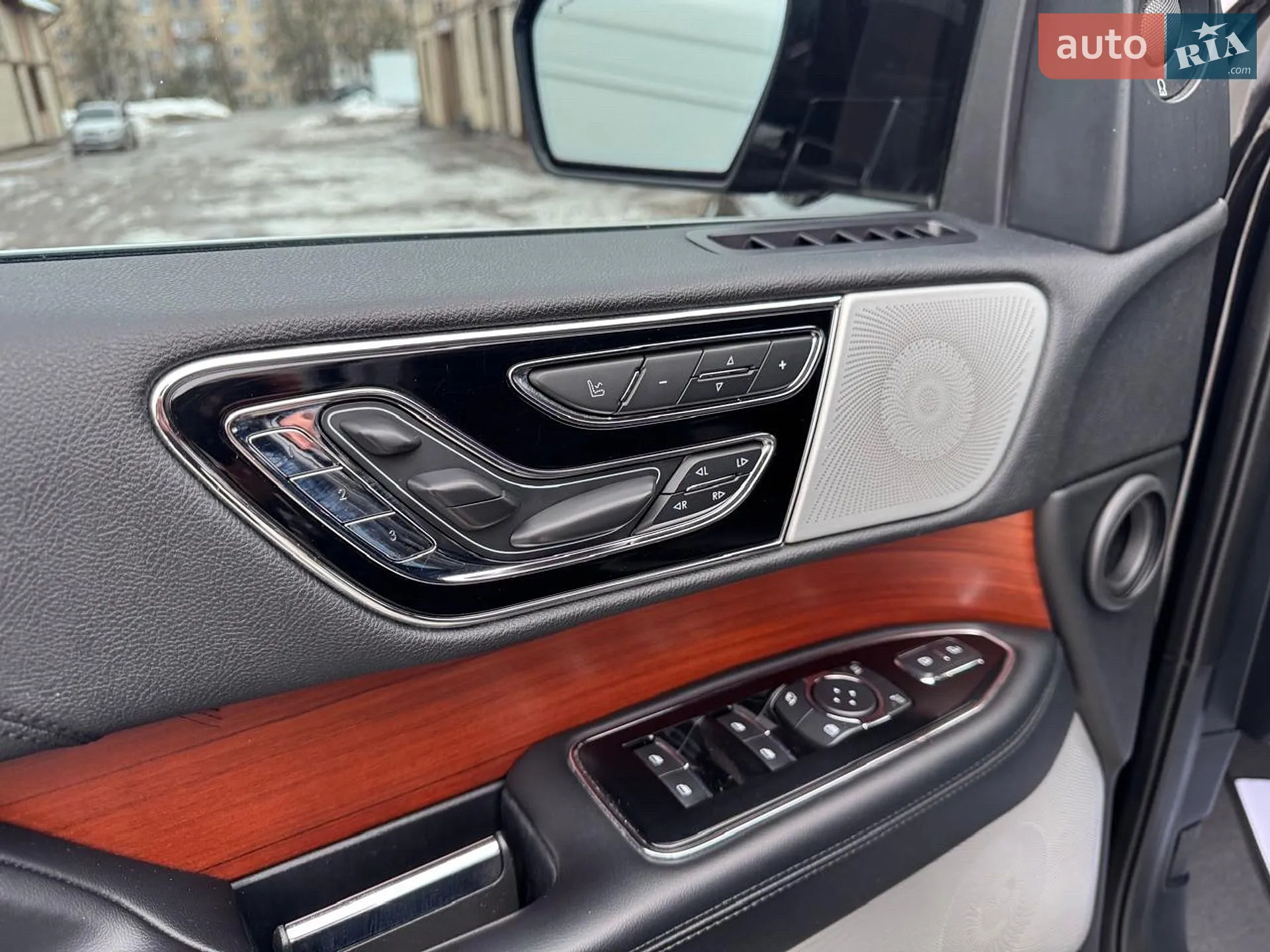 2020 Lincoln Navigator - мініатюра 20