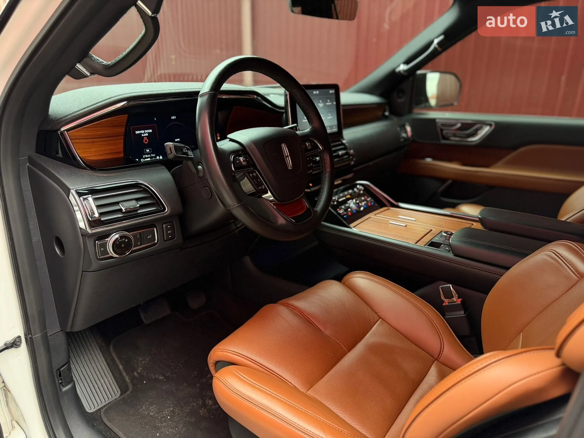 2019 Lincoln Navigator - мініатюра 24