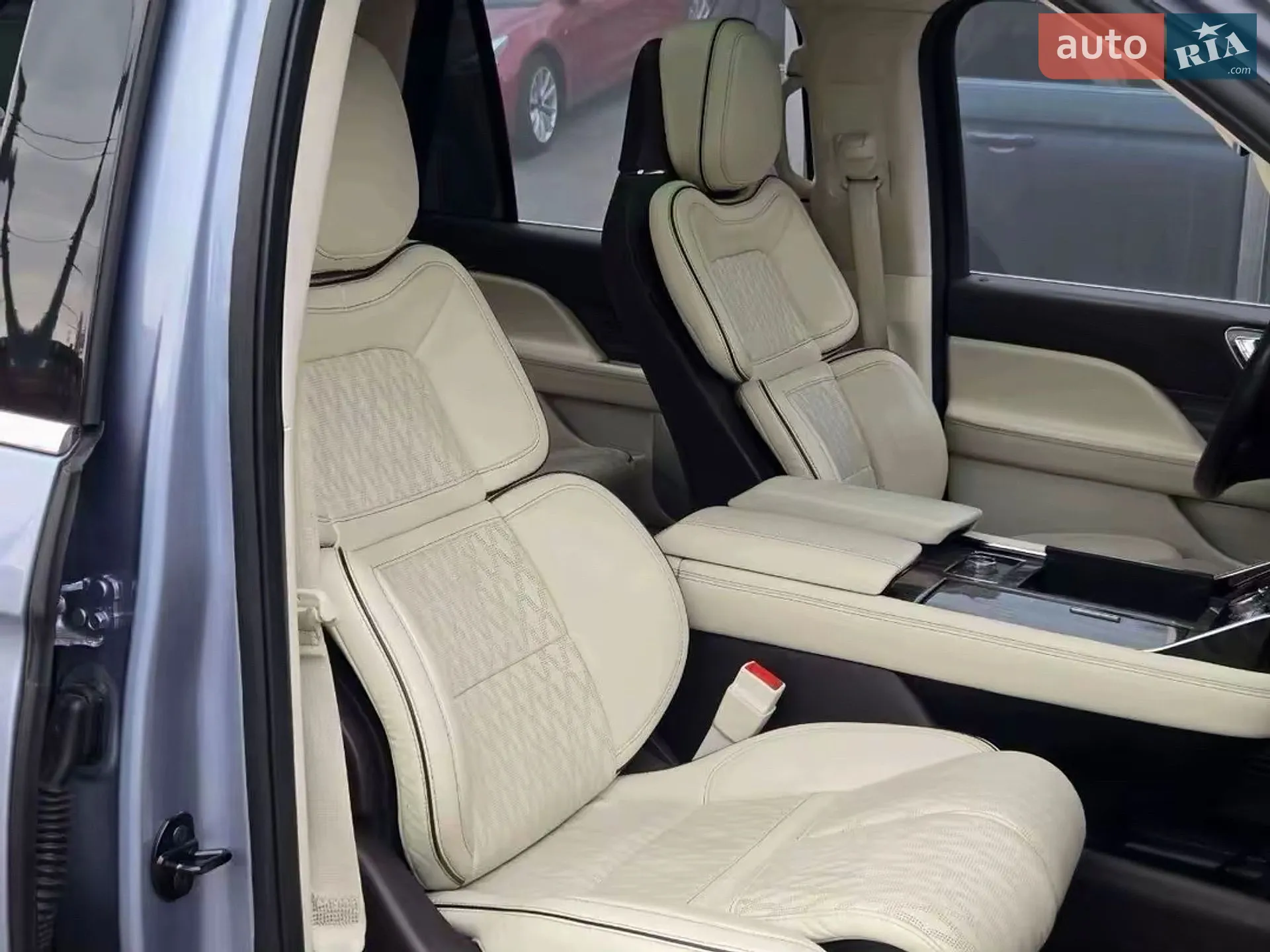 2020 Lincoln Navigator - мініатюра 28