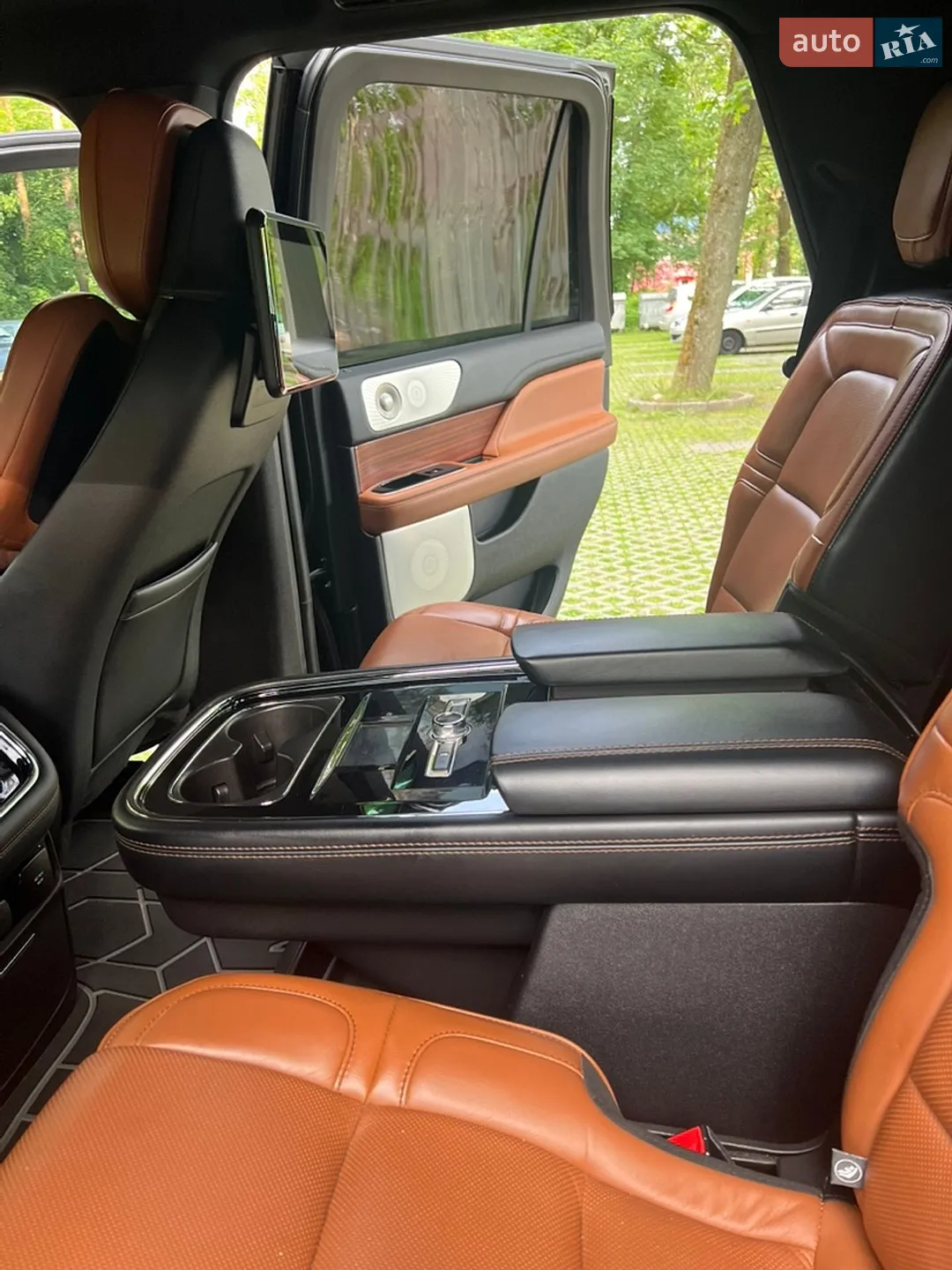 2019 Lincoln Navigator - мініатюра 49