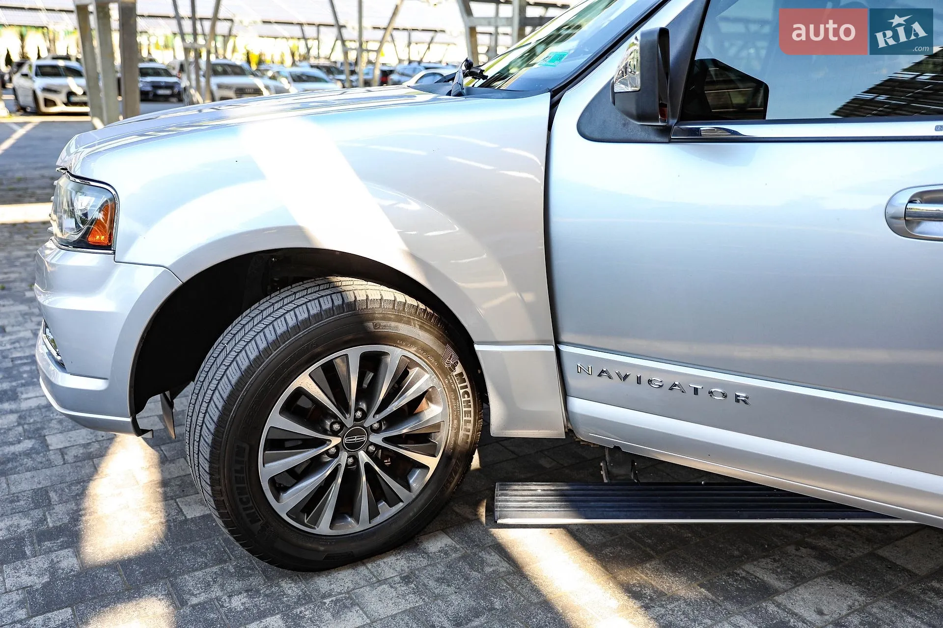 2016 Lincoln Navigator - мініатюра 20