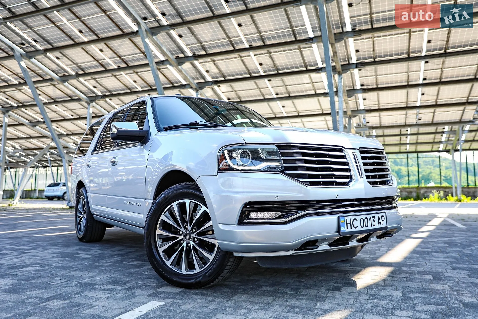 2016 Lincoln Navigator - мініатюра 22