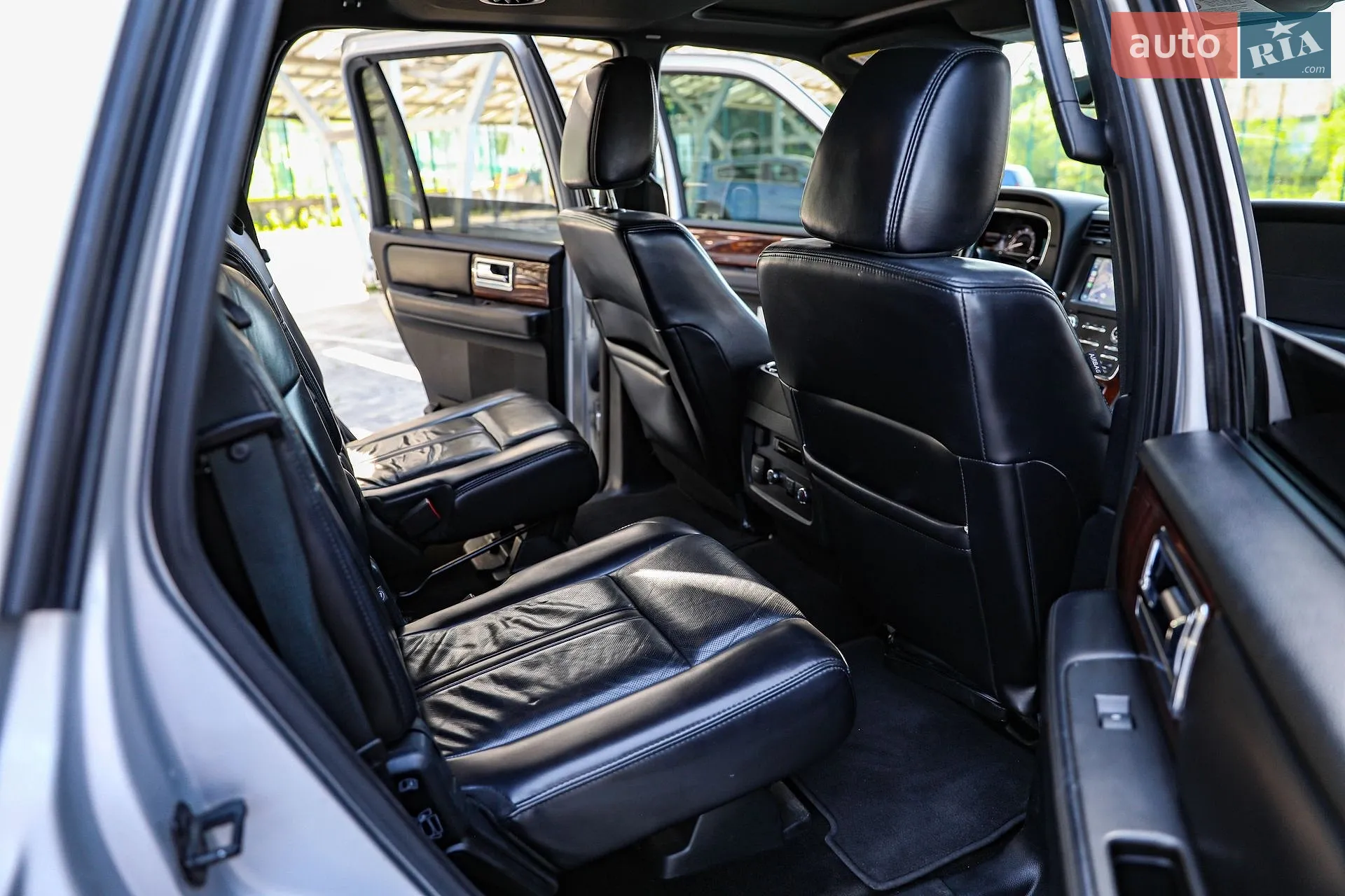 2016 Lincoln Navigator - мініатюра 38