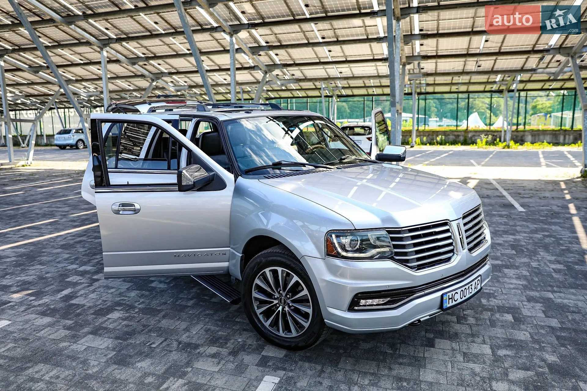 2016 Lincoln Navigator - мініатюра 53