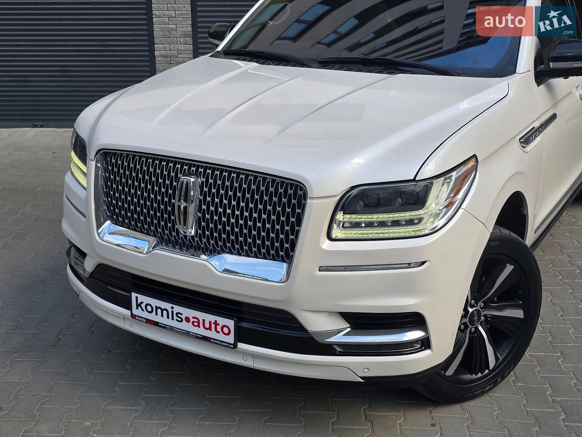 2018 Lincoln Navigator - мініатюра 3