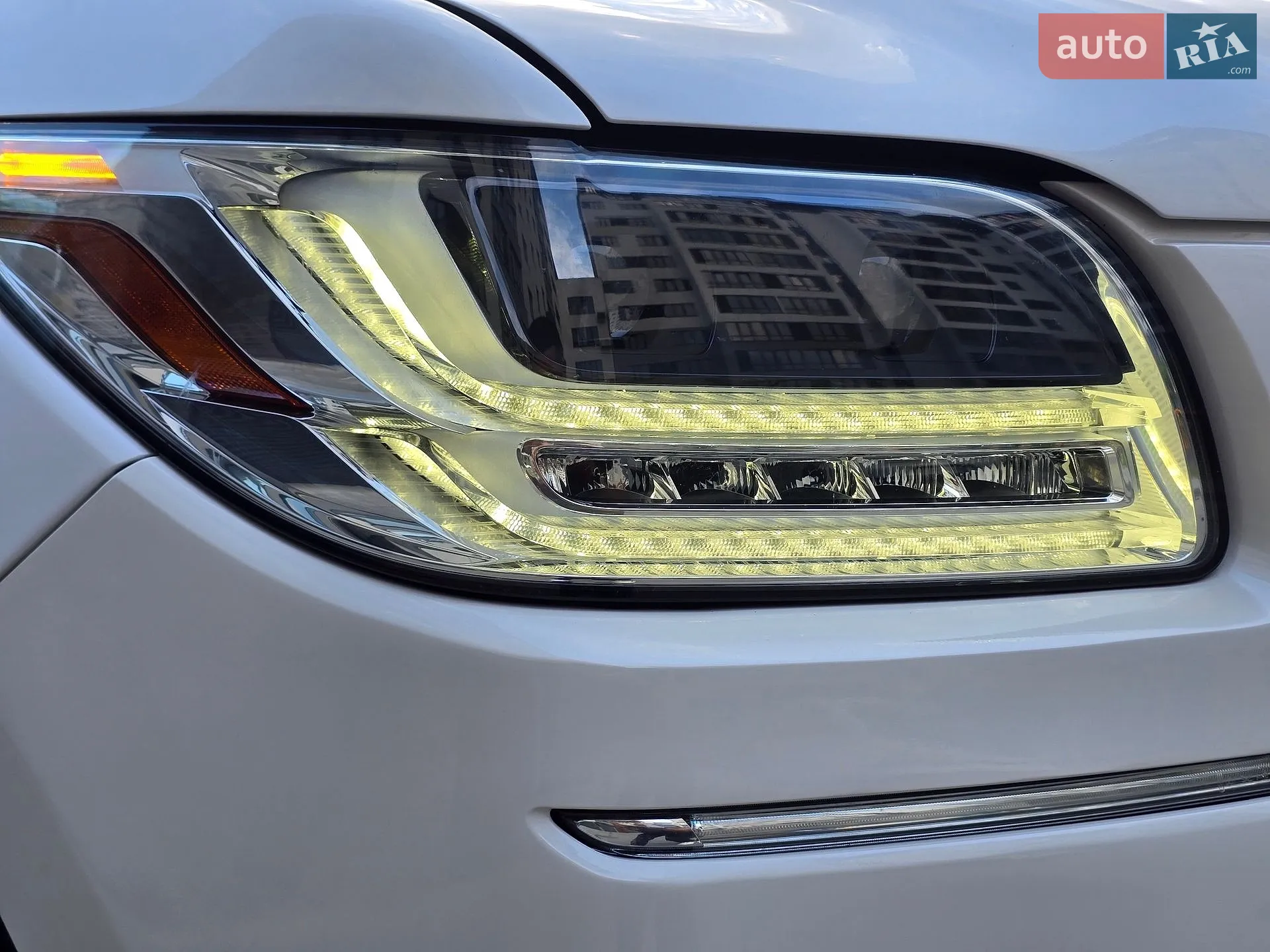 2018 Lincoln Navigator - мініатюра 16