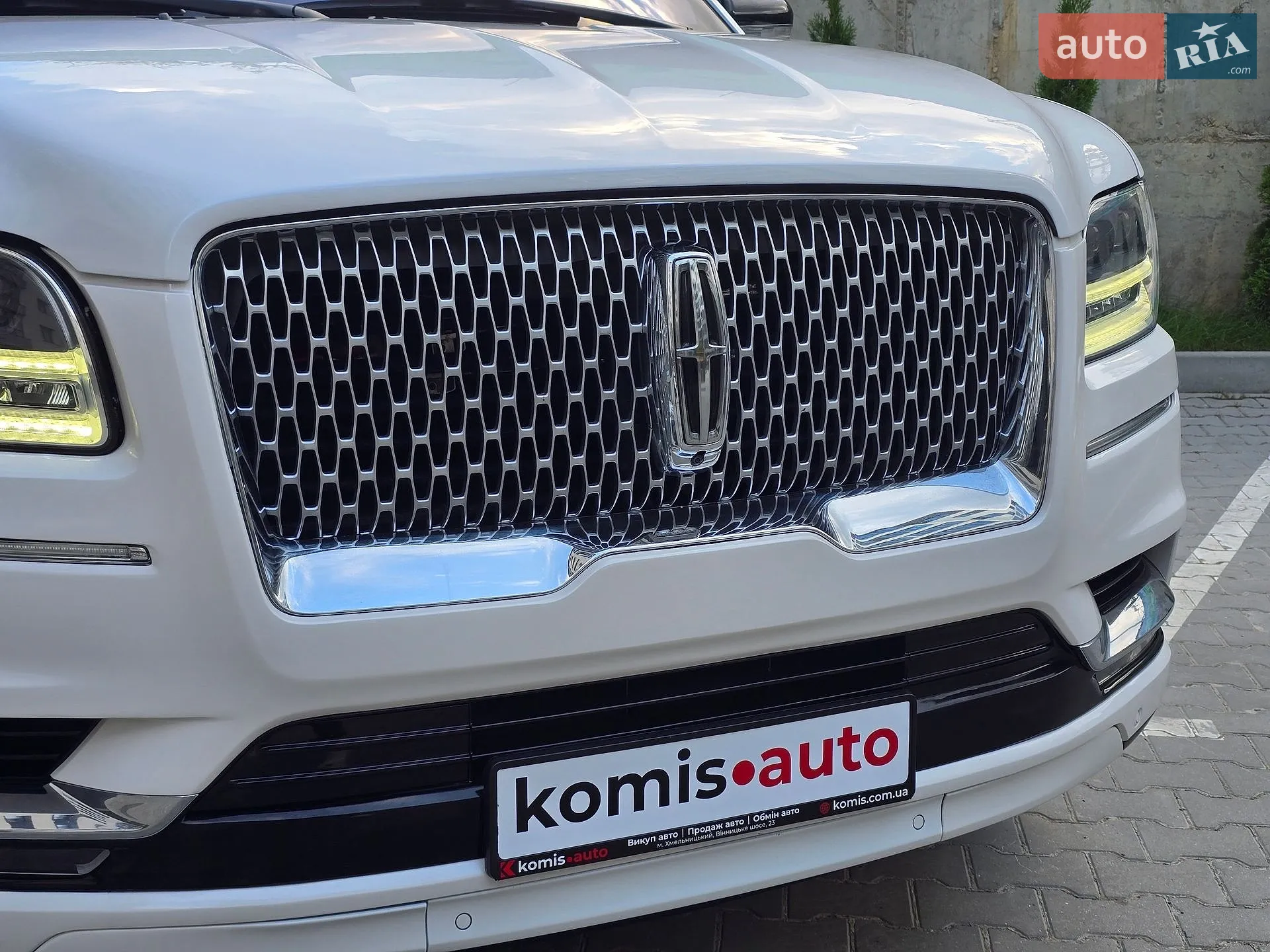 2018 Lincoln Navigator - мініатюра 17