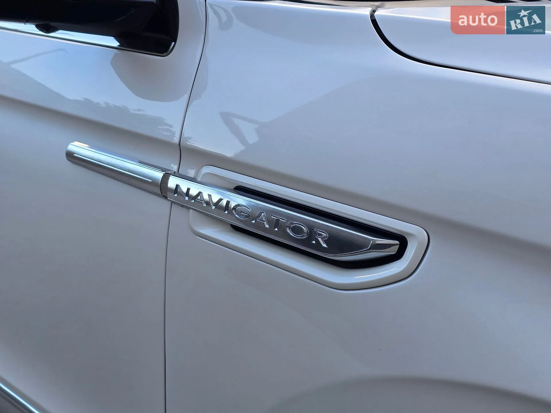 2018 Lincoln Navigator - мініатюра 19