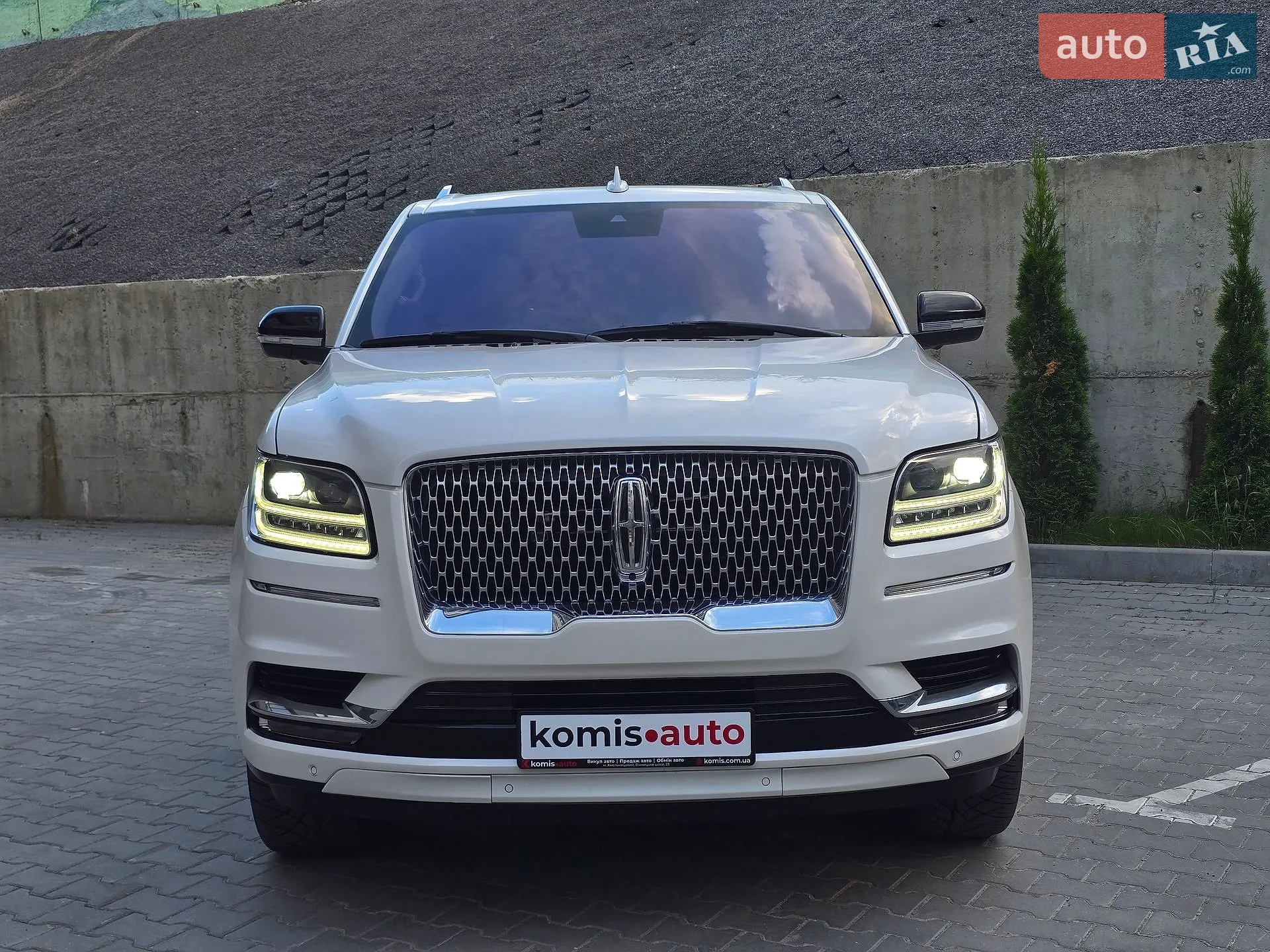 2018 Lincoln Navigator - мініатюра 23