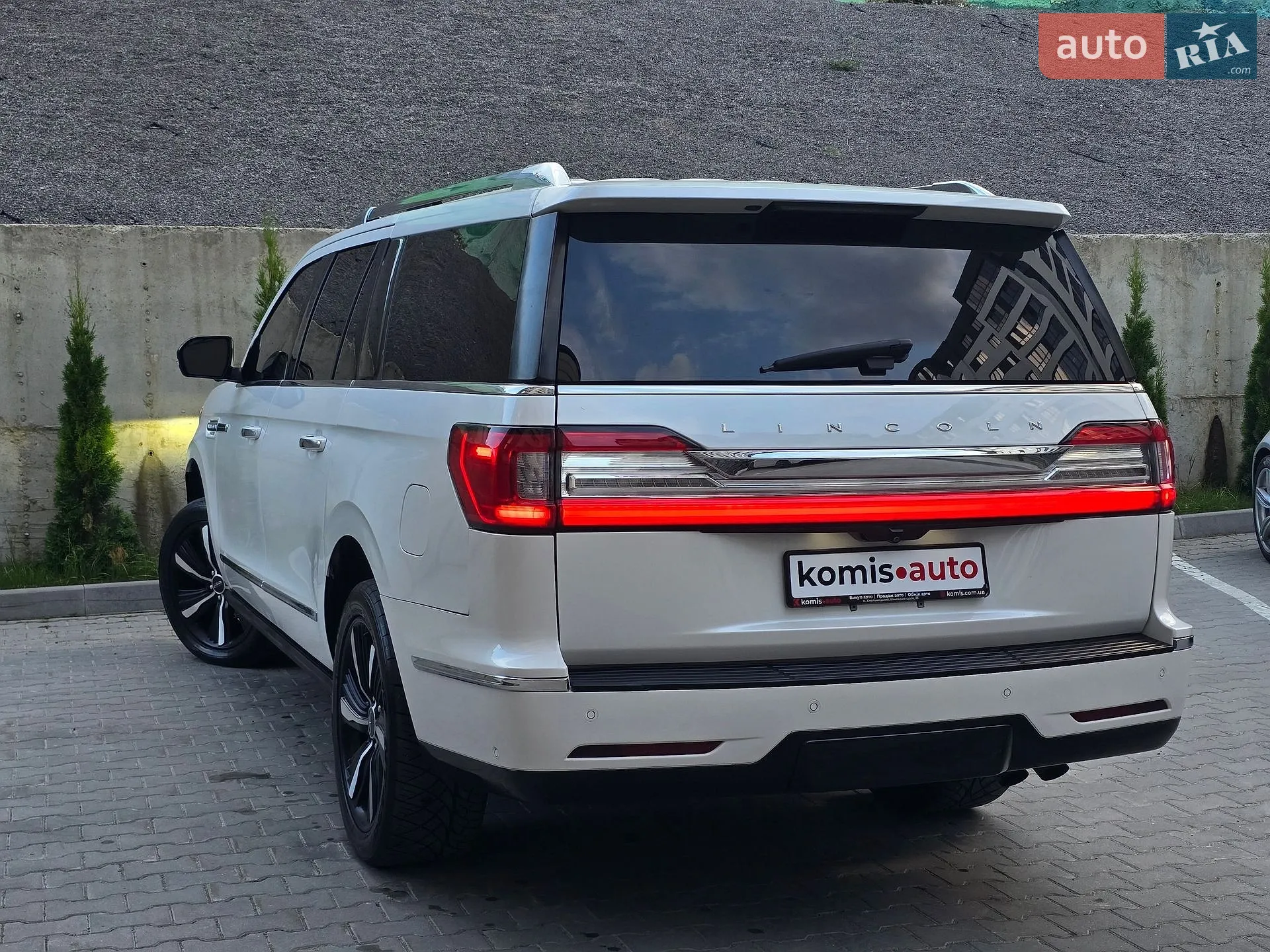 2018 Lincoln Navigator - мініатюра 24