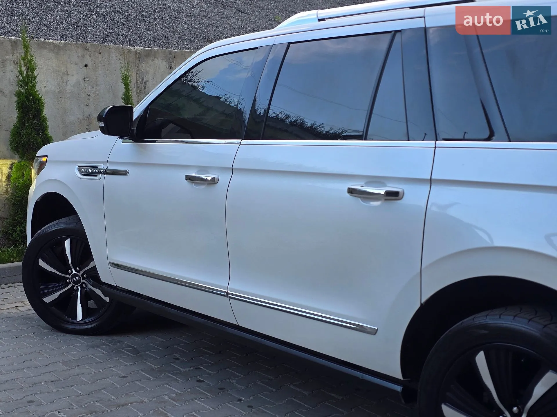 2018 Lincoln Navigator - мініатюра 25