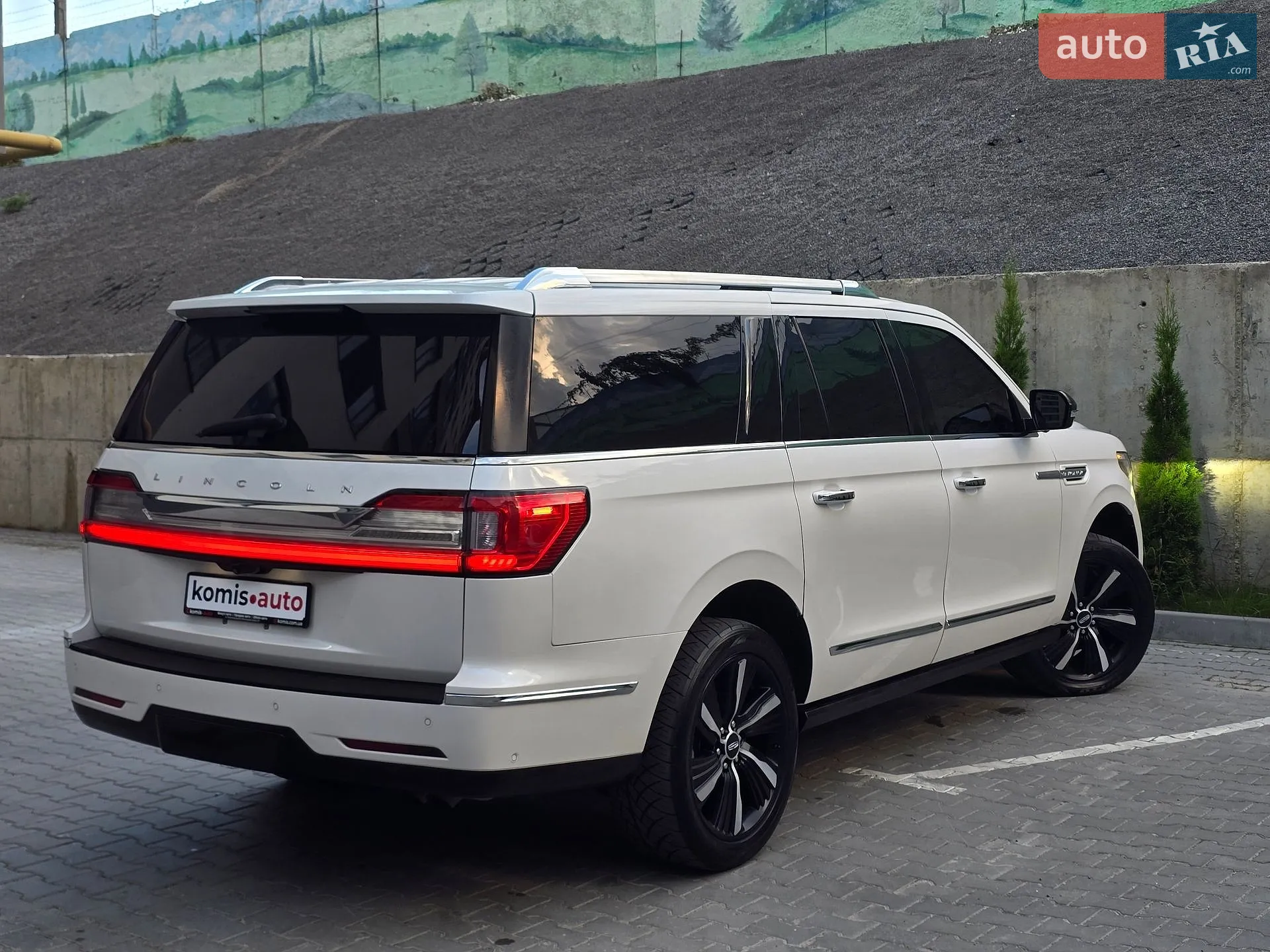2018 Lincoln Navigator - мініатюра 31