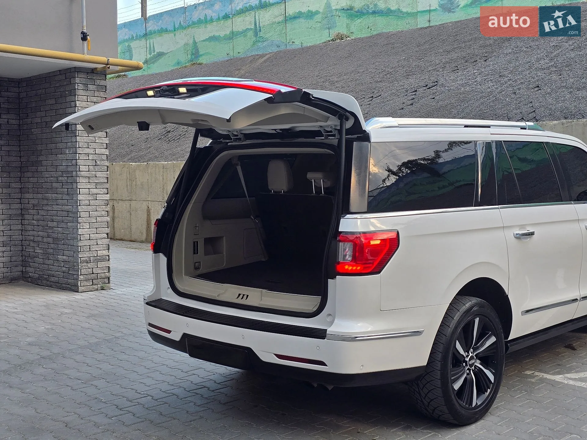 2018 Lincoln Navigator - мініатюра 99
