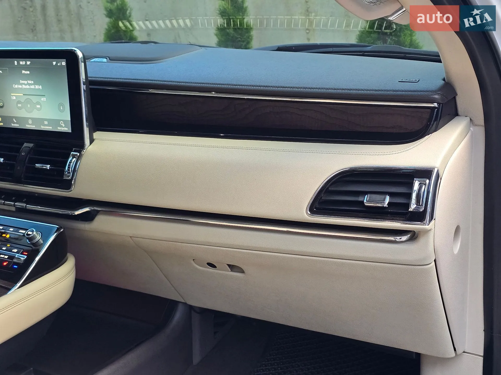 2018 Lincoln Navigator - мініатюра 73