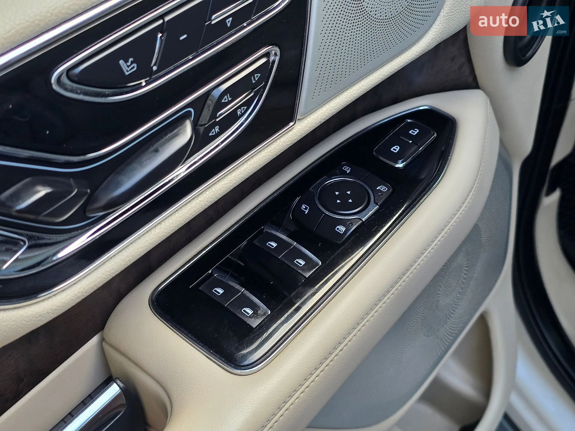 2018 Lincoln Navigator - мініатюра 40